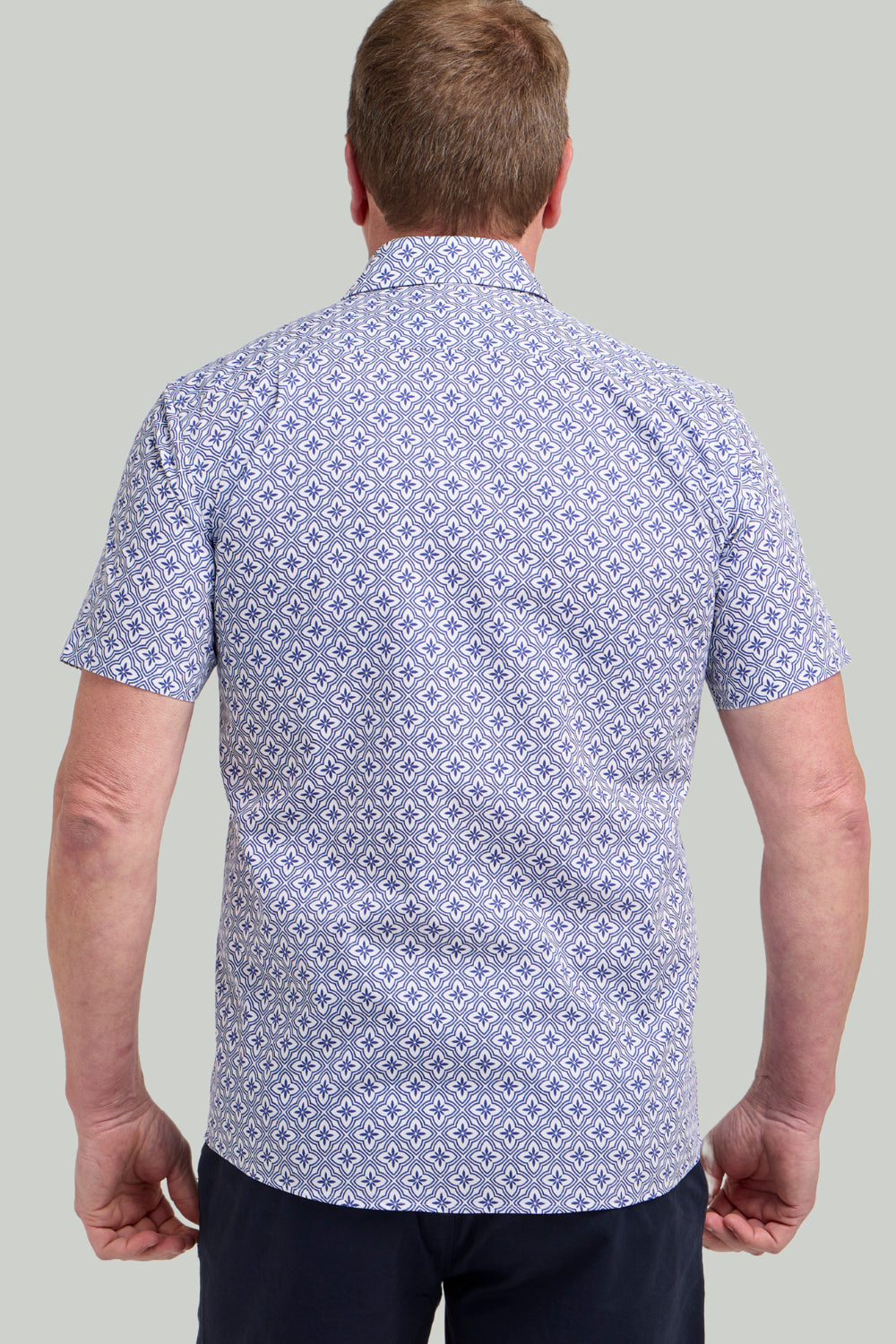 Double TWO Geometric Star Print Short Sleeve Shirt For Men in 2 Colours, M-5XL