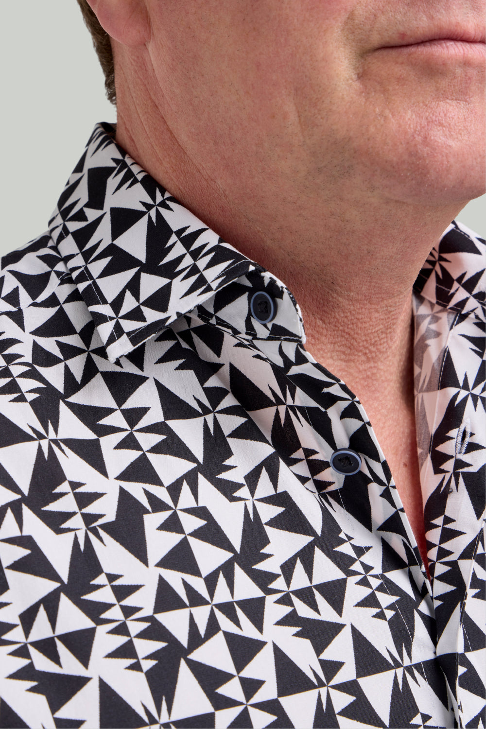 Double TWO Geometric Print Short Sleeve Shirt For Men in Black, M-5XL