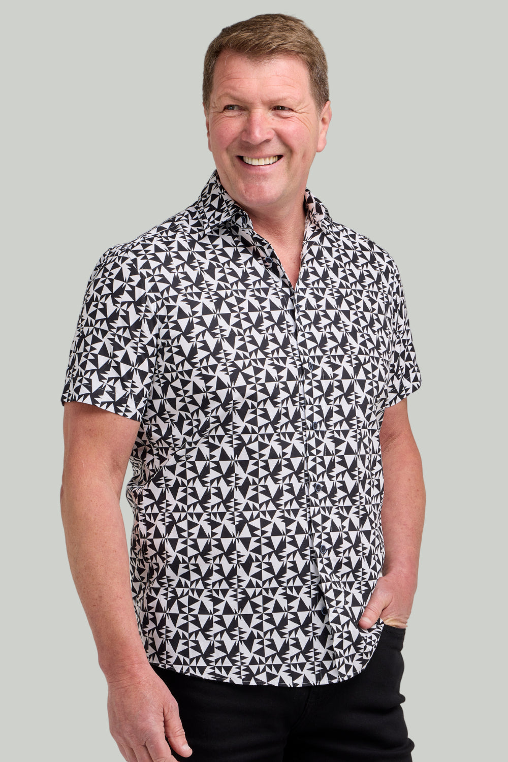 Double TWO Geometric Print Short Sleeve Shirt For Men in Black, M-5XL