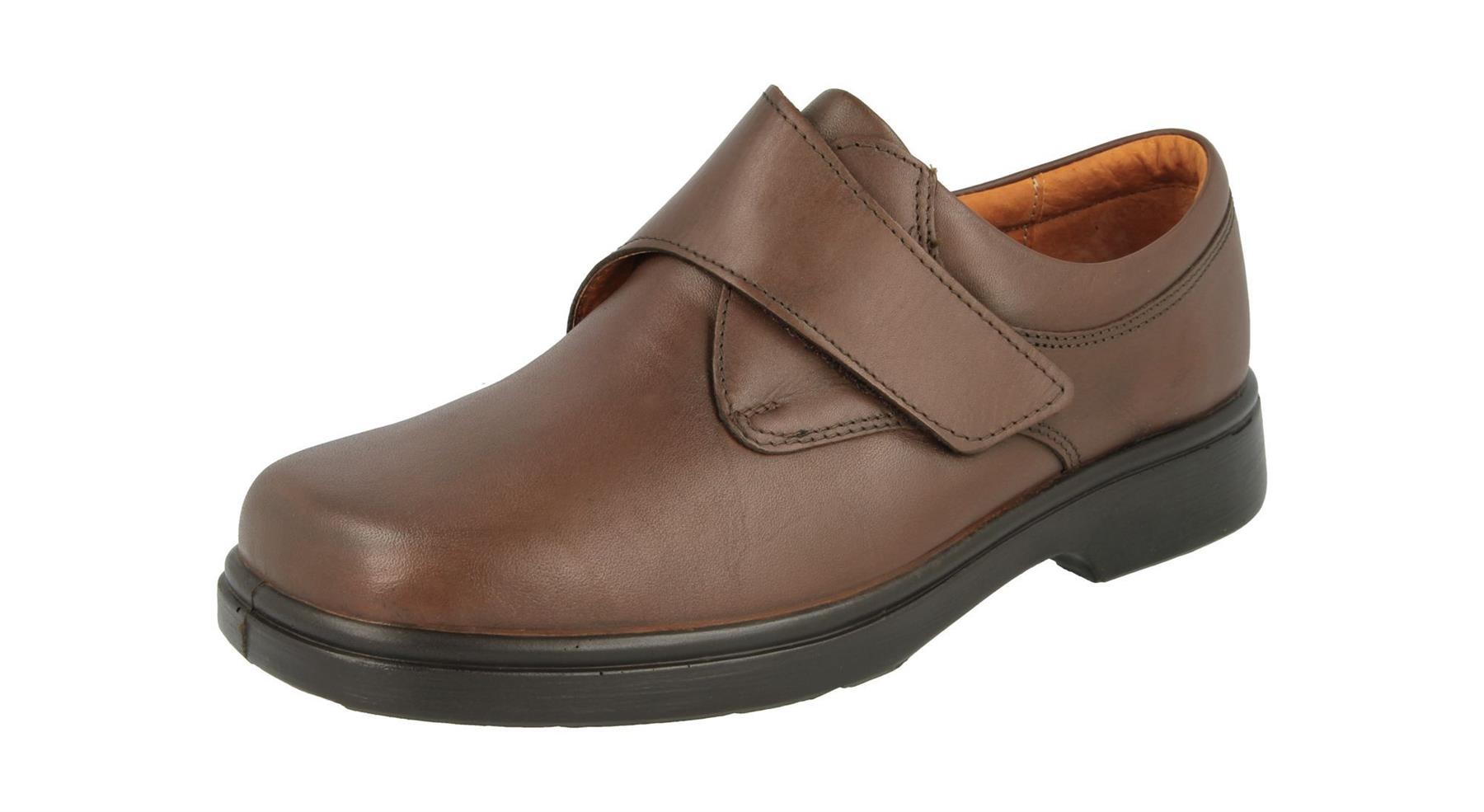 Men'S Casual Shoes (Reece)4E Wide Fit By Db Shoes in Brown