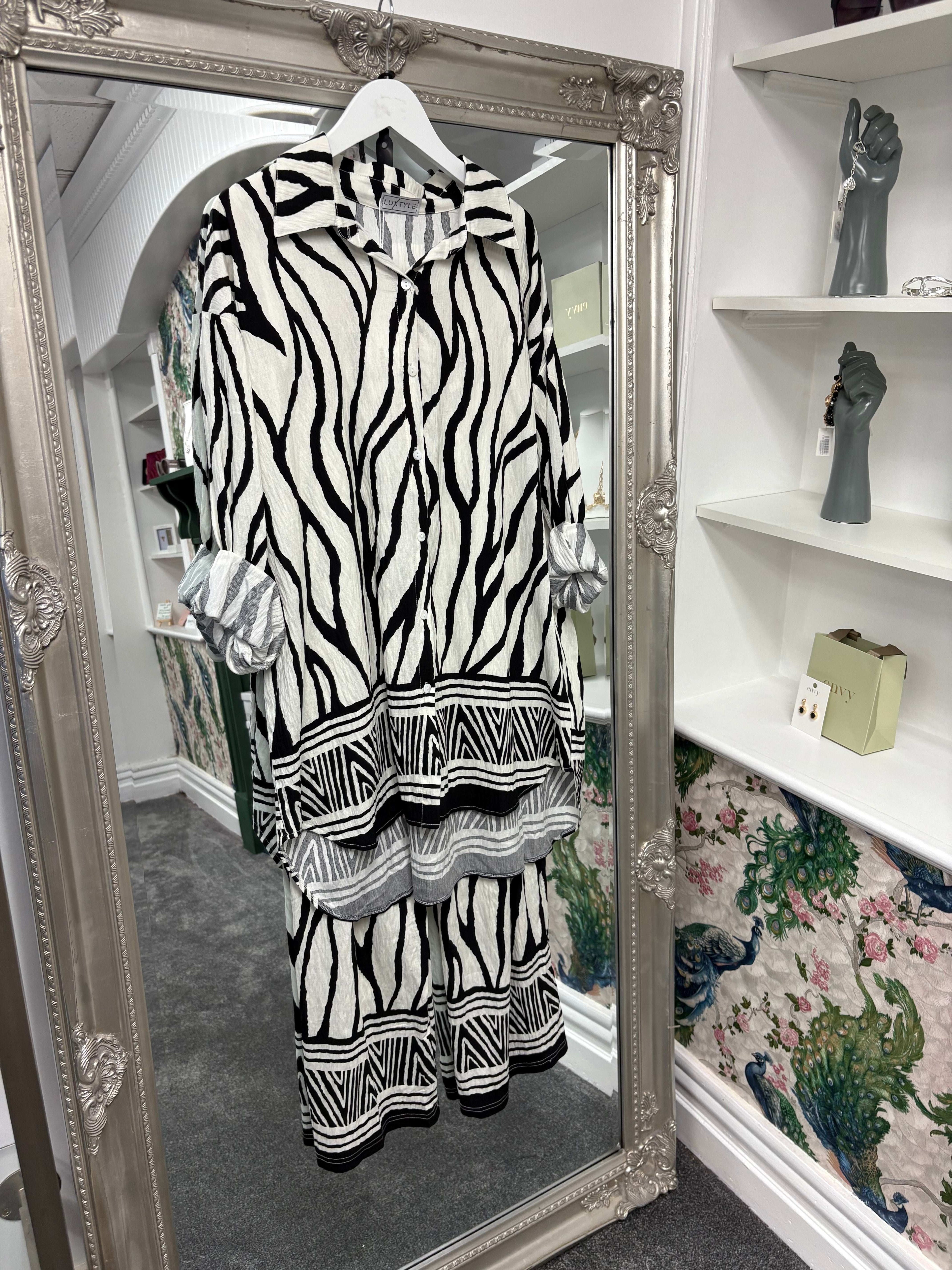 Luxtyle Zebra Co-ord Set – One Size (Fits 8–16/18)