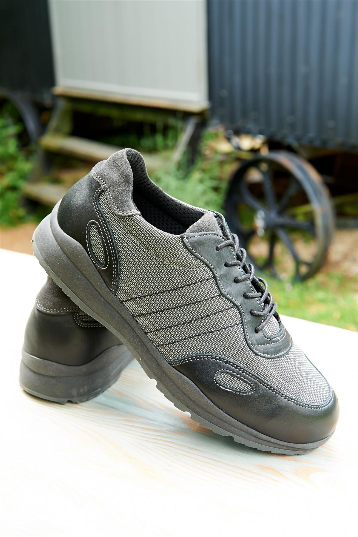 Men'S Casual Shoes (Dawson)2V Wide Fit By Db Shoes in Black