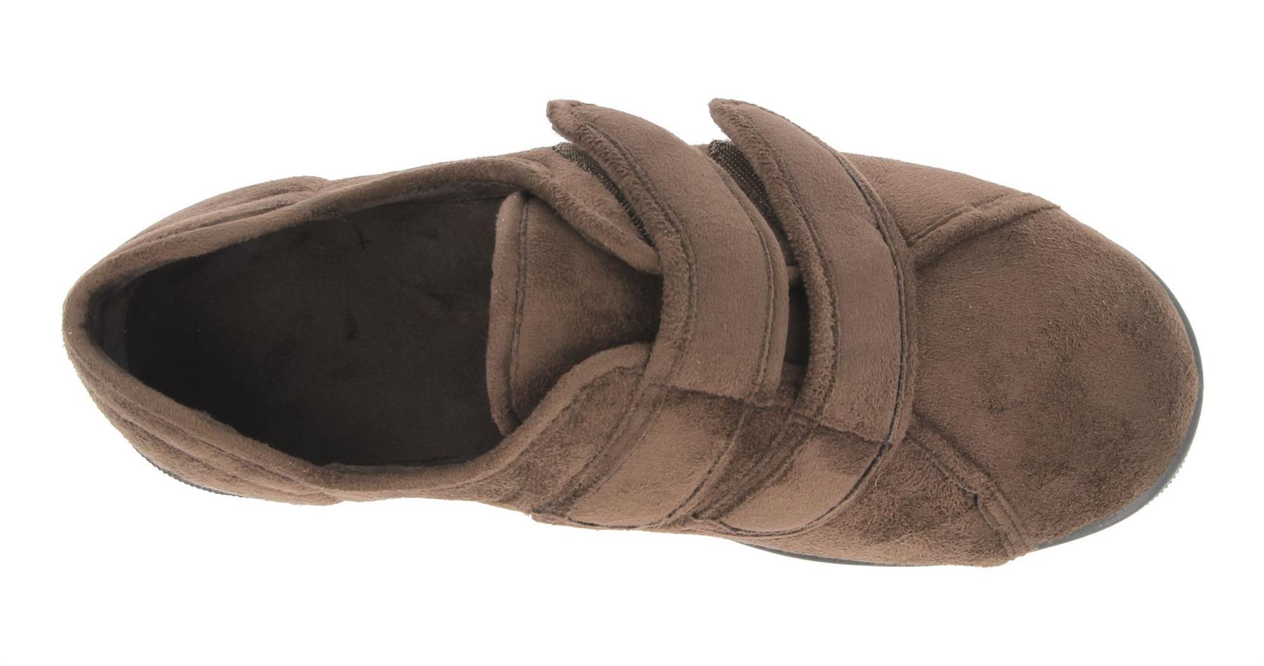 Men'S Slippers / House Shoes (Joseph)6V Wide Fit By Db Shoes in Brown