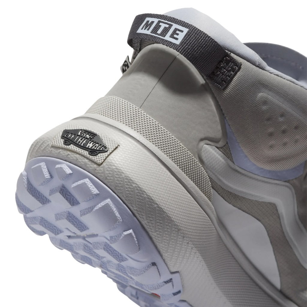 Vans Era – Low-Top Skate Shoes (VN000CVVKAQ1)