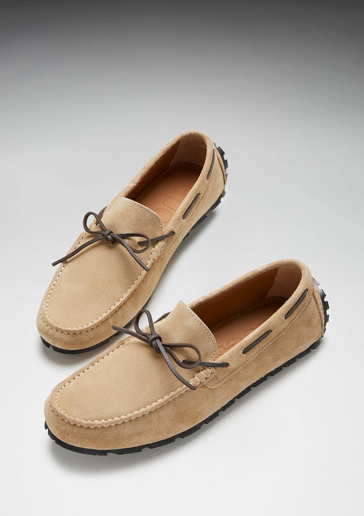 Hugs & Co Mens Tyre Sole Laced Driving Loafers Taupe Suede UK 7-14 - Sole Detail - QHA UK