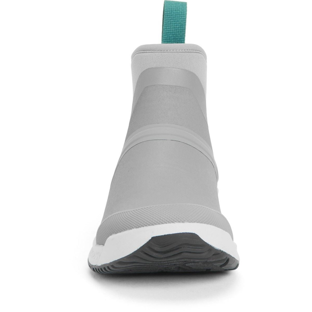 Muck Boots Women's Outscape Chelsea Waterproof Boot in Frost Grey 1 to 13