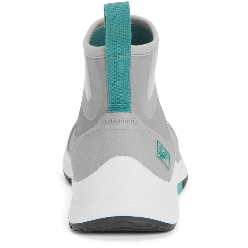 Muck Boots Women's Outscape Chelsea Waterproof Boot in Frost Grey 1 to 13