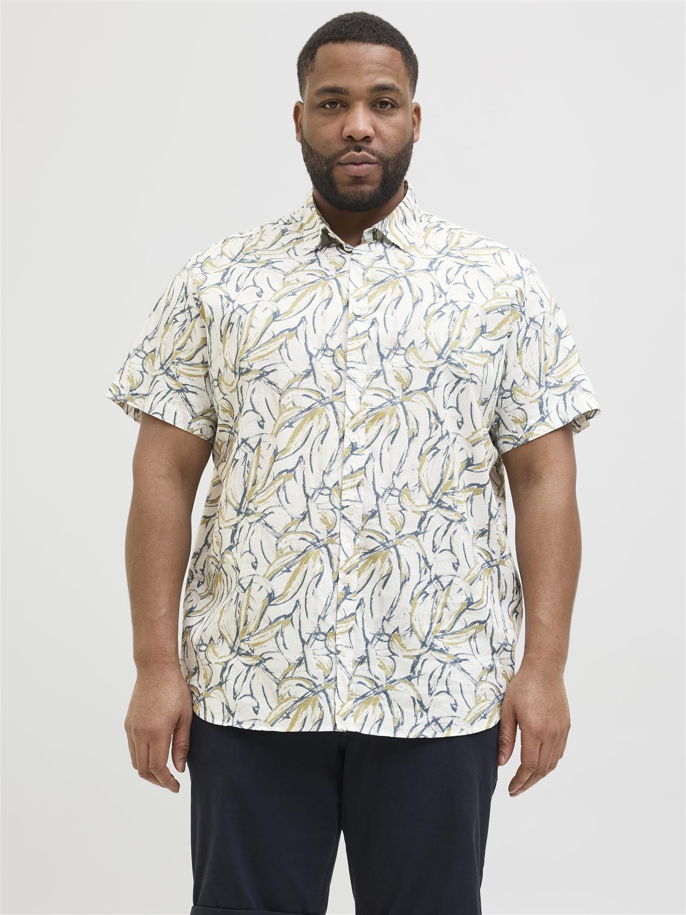 Jack & Jones Short Sleeves Shirt For Men (JORJOSHUA SPLIT AOP) in 3 Colours, 4XL-7XL