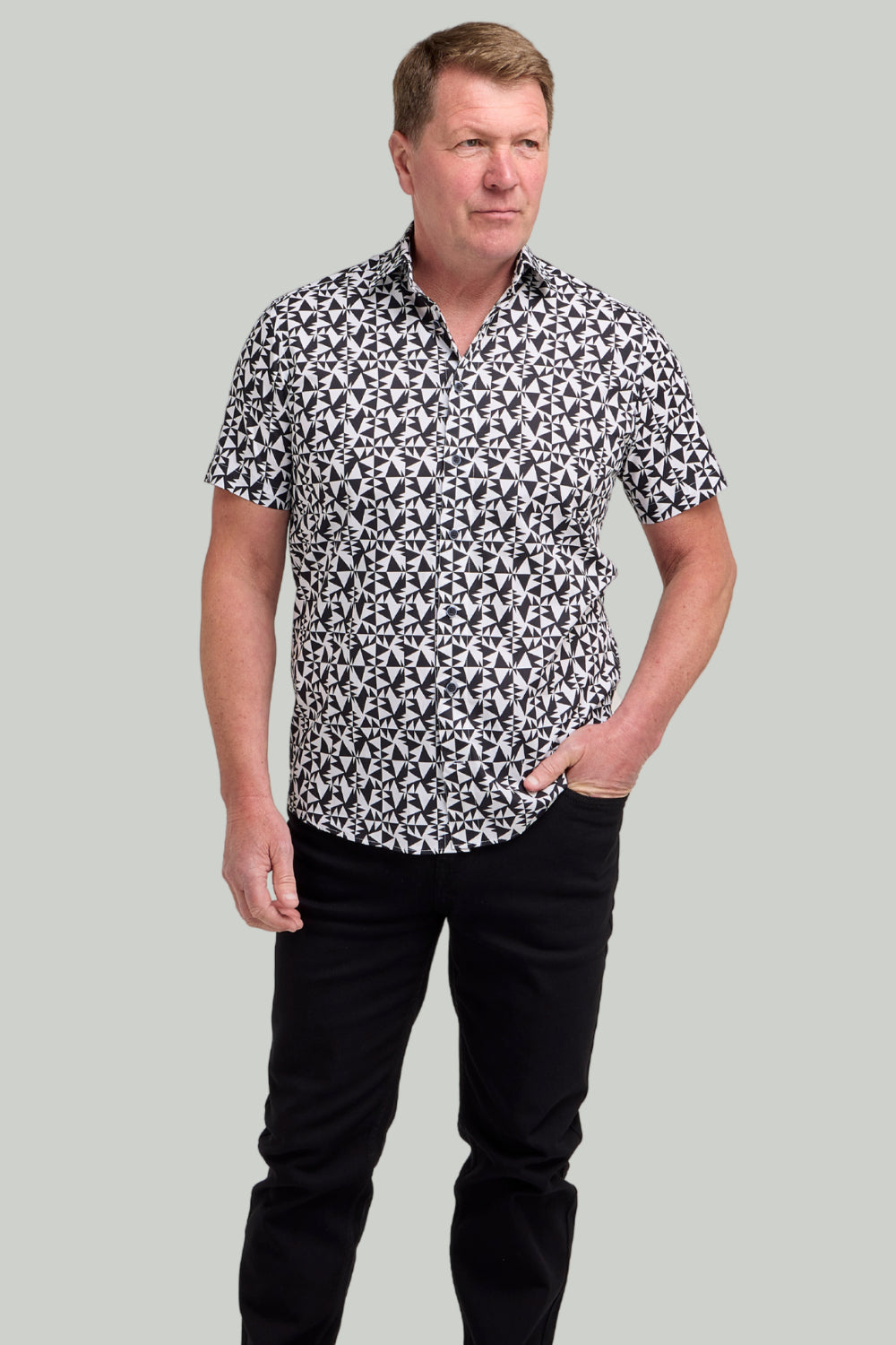 Double TWO Geometric Print Short Sleeve Shirt For Men in Black, M-5XL