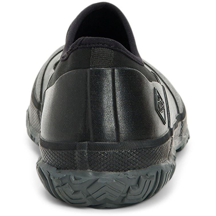 Muck Boots Unisex's Forager Low Shoe in Black 4 to 14