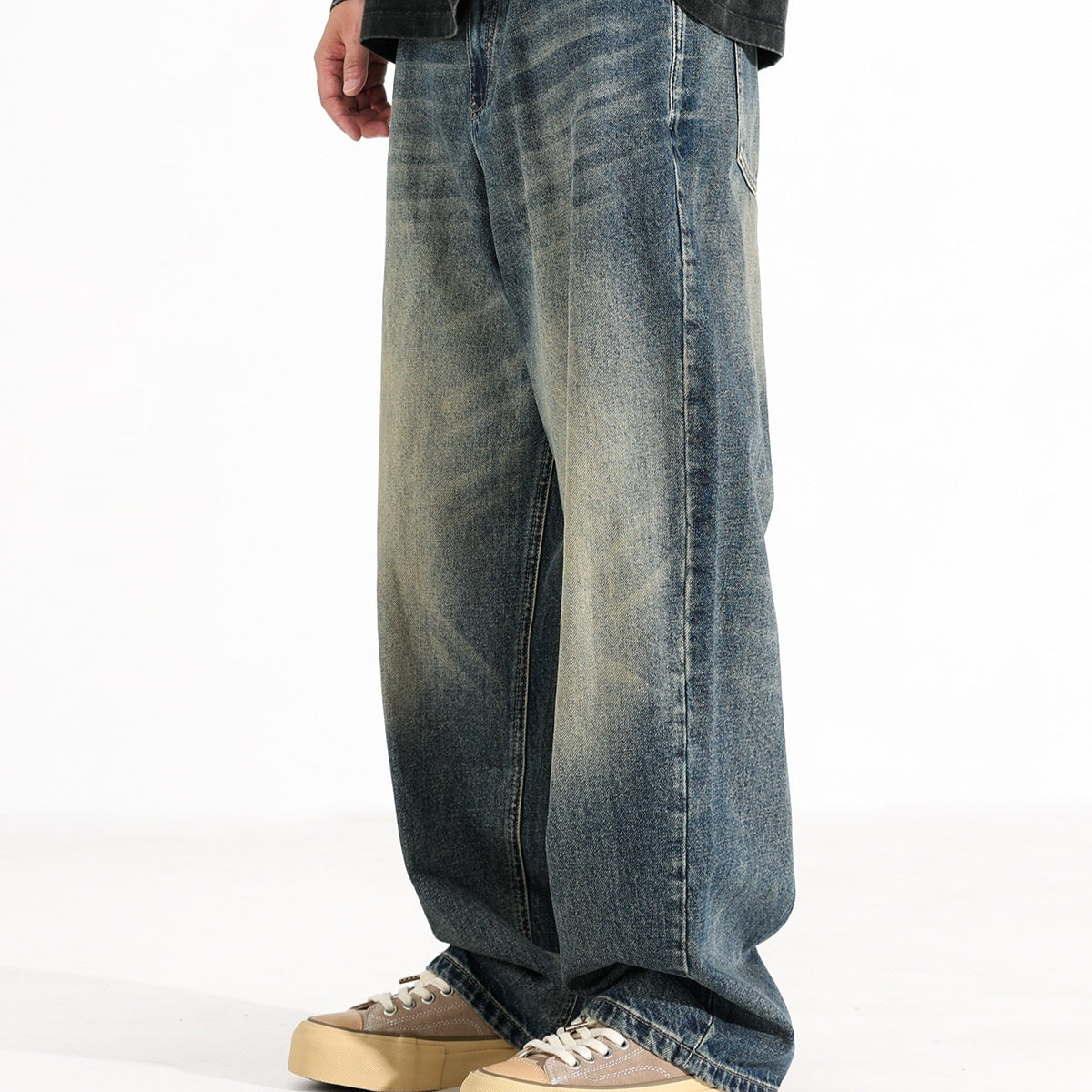 American Retro Hanging Loose Wide Leg Jeans for Men – Vintage Denim Style