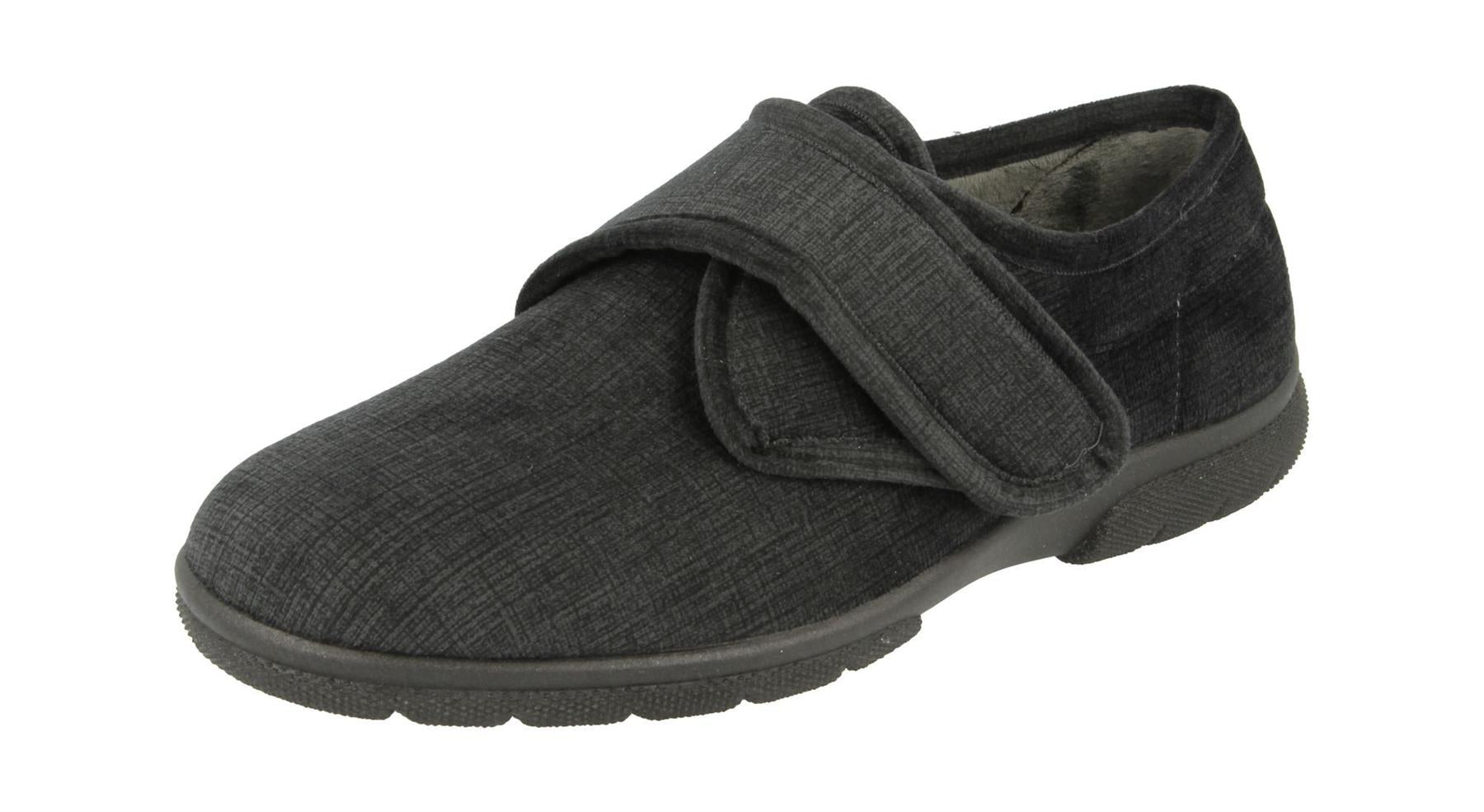 Men'S Slippers / House Shoes (Hallam)6V Wide Fit By Db Shoes in Black