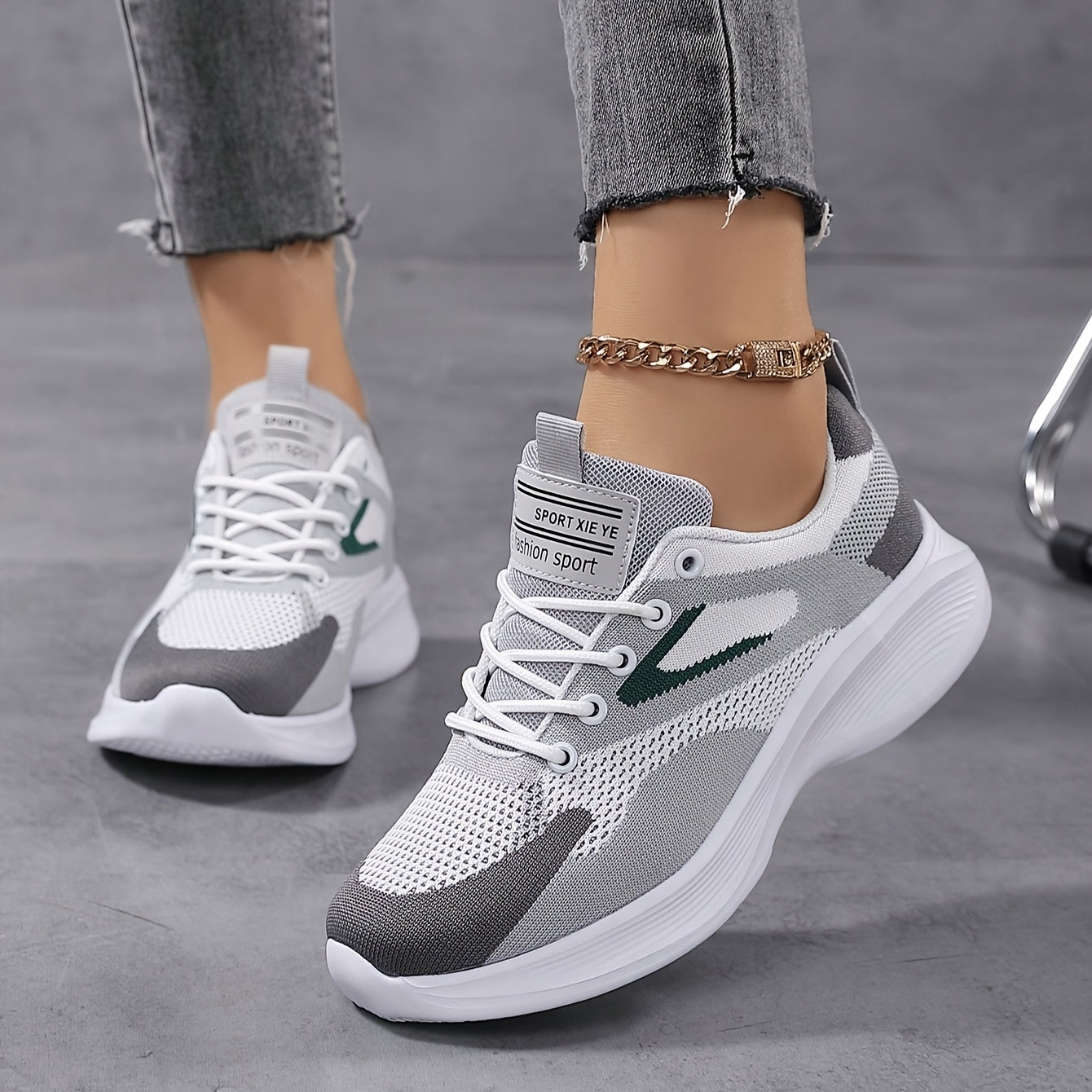 Lightweight And Simple Low-Top Air Cushion Sports Shoes for Women, Breathable Knitted Casual Footwear.