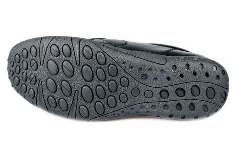 POD TOBY BLACK SLIP ON SHOES