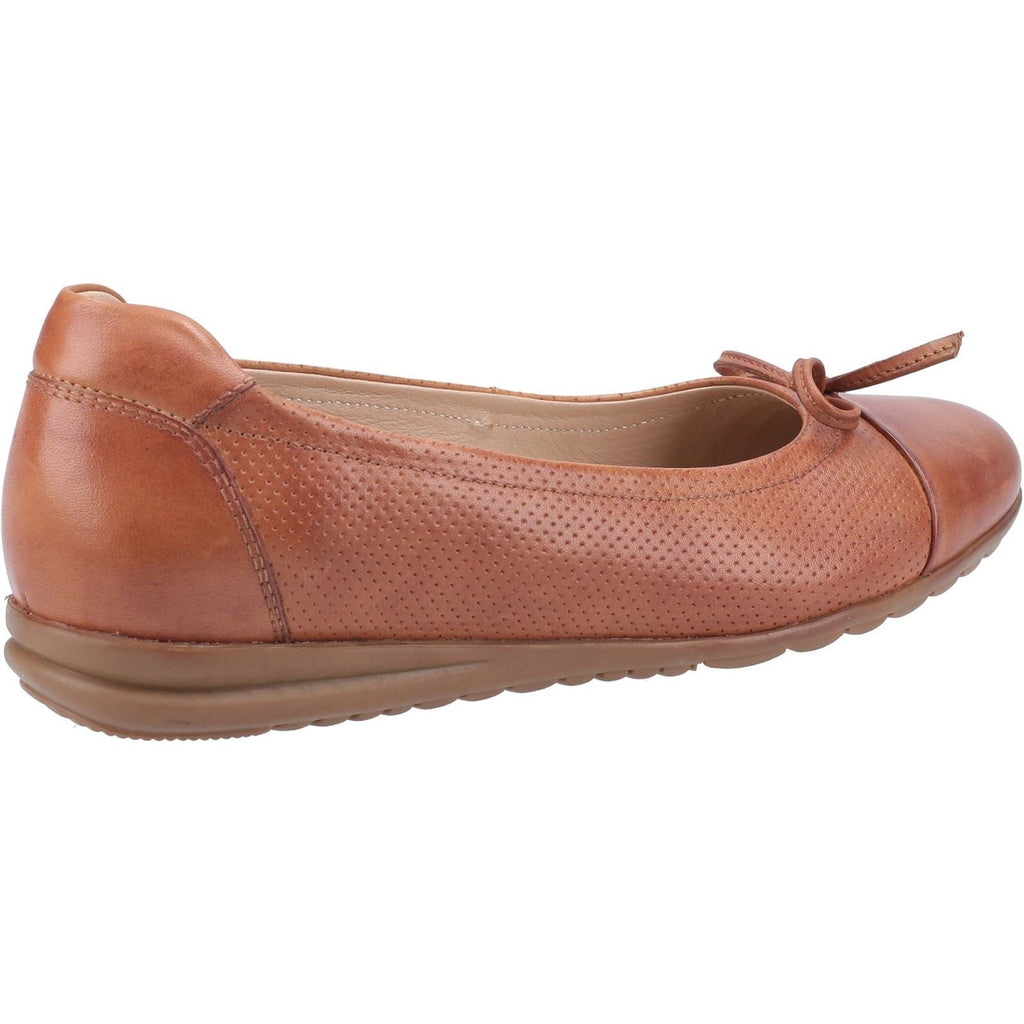 Hush Puppies Jolene Slip Ons Ladies Shoes in Tan