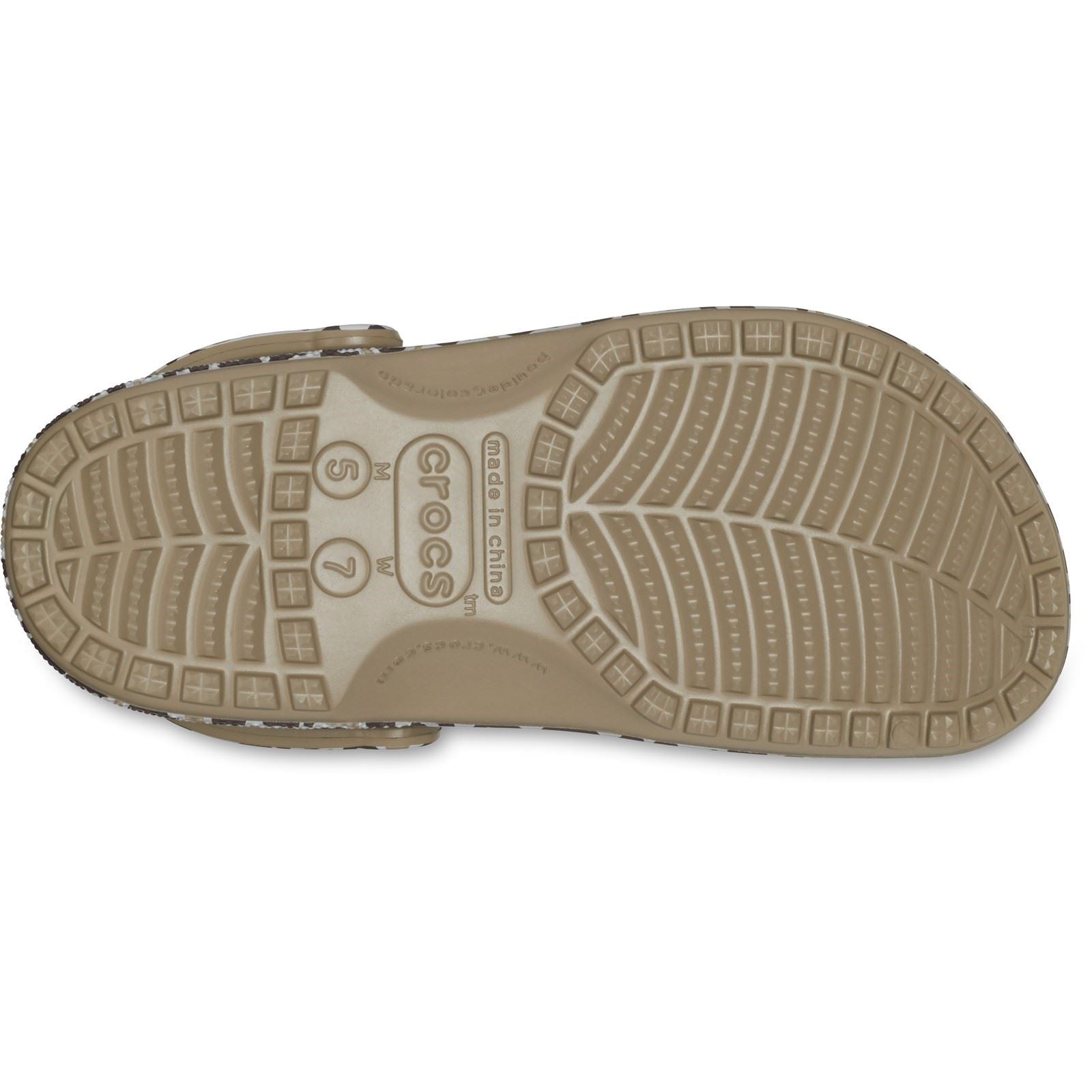 Crocs Unisex's Classic Animal Print Clog in Khaki/Leopard 4 to 8