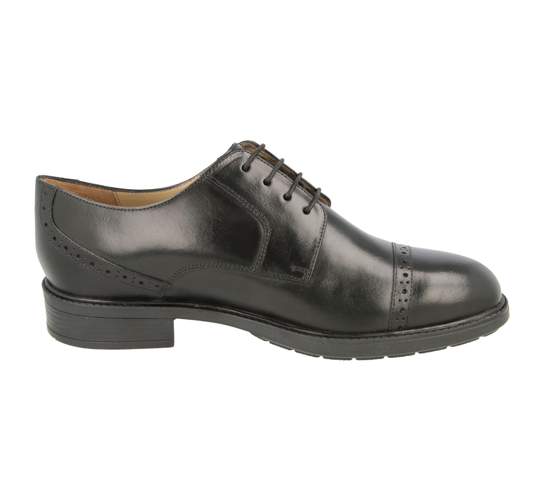 DB Mens Wide Fit (2V) Brogue Detail Classic Shoes (Bedford) in Black Size 7