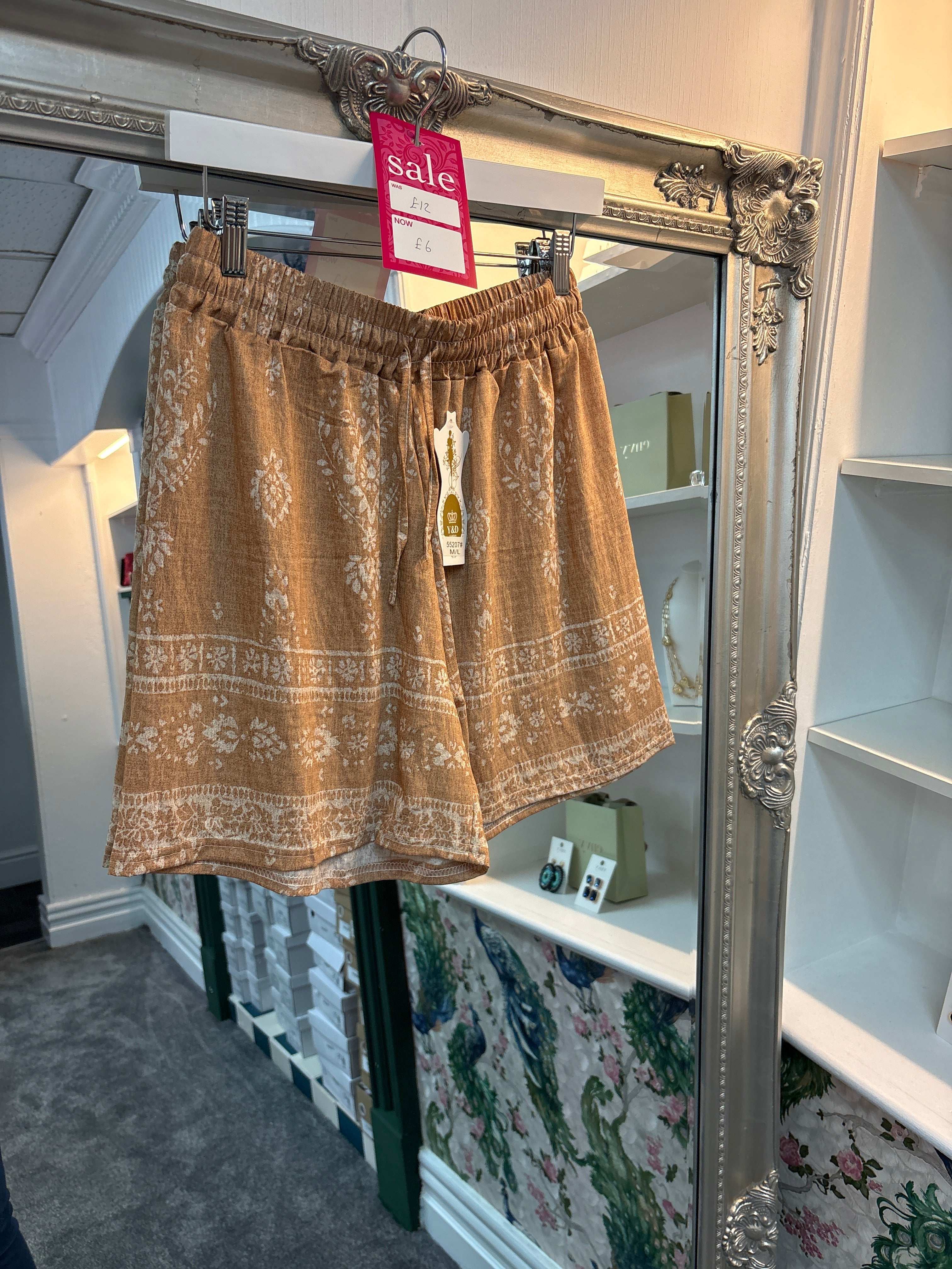 Light Brown Print Shorts – M/L & XL/XXL Sizes | Summer Casual