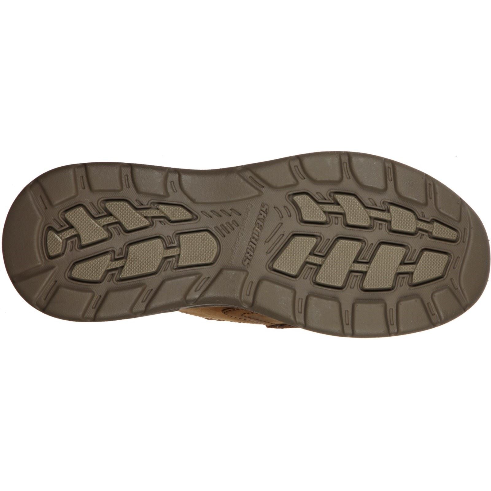 Skechers (GAR204184) Slip On Mens Shoes Arch Fit Motley Hust in UK 6 to 12