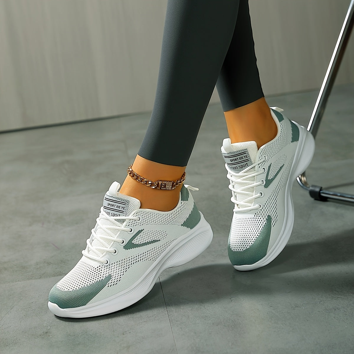 Lightweight And Simple Low-Top Air Cushion Sports Shoes for Women, Breathable Knitted Casual Footwear.