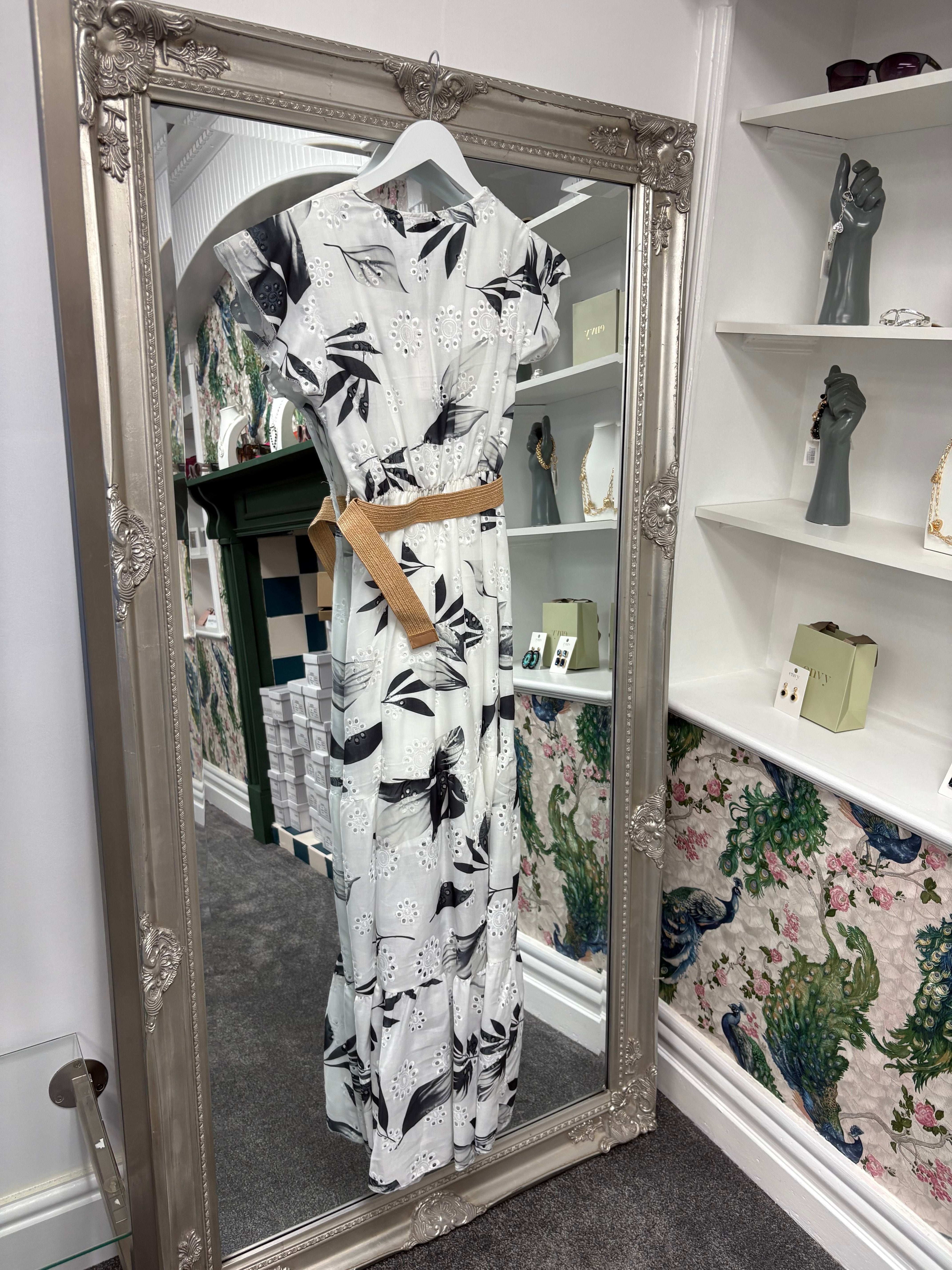 Luxtyle White Flower Dress | Floral Print | One Size 8–14