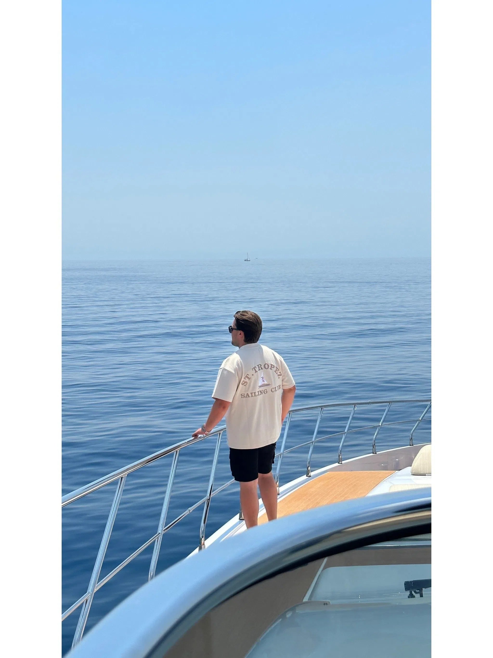 Unisex ST. Tropez T-Shirt Off-White