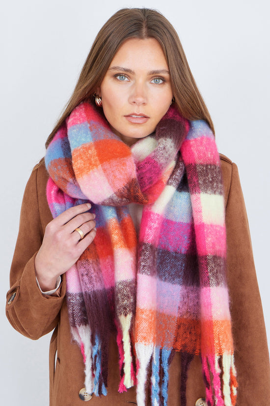 Yumi Colour Block Super Fluffy Scarf - QHA UK