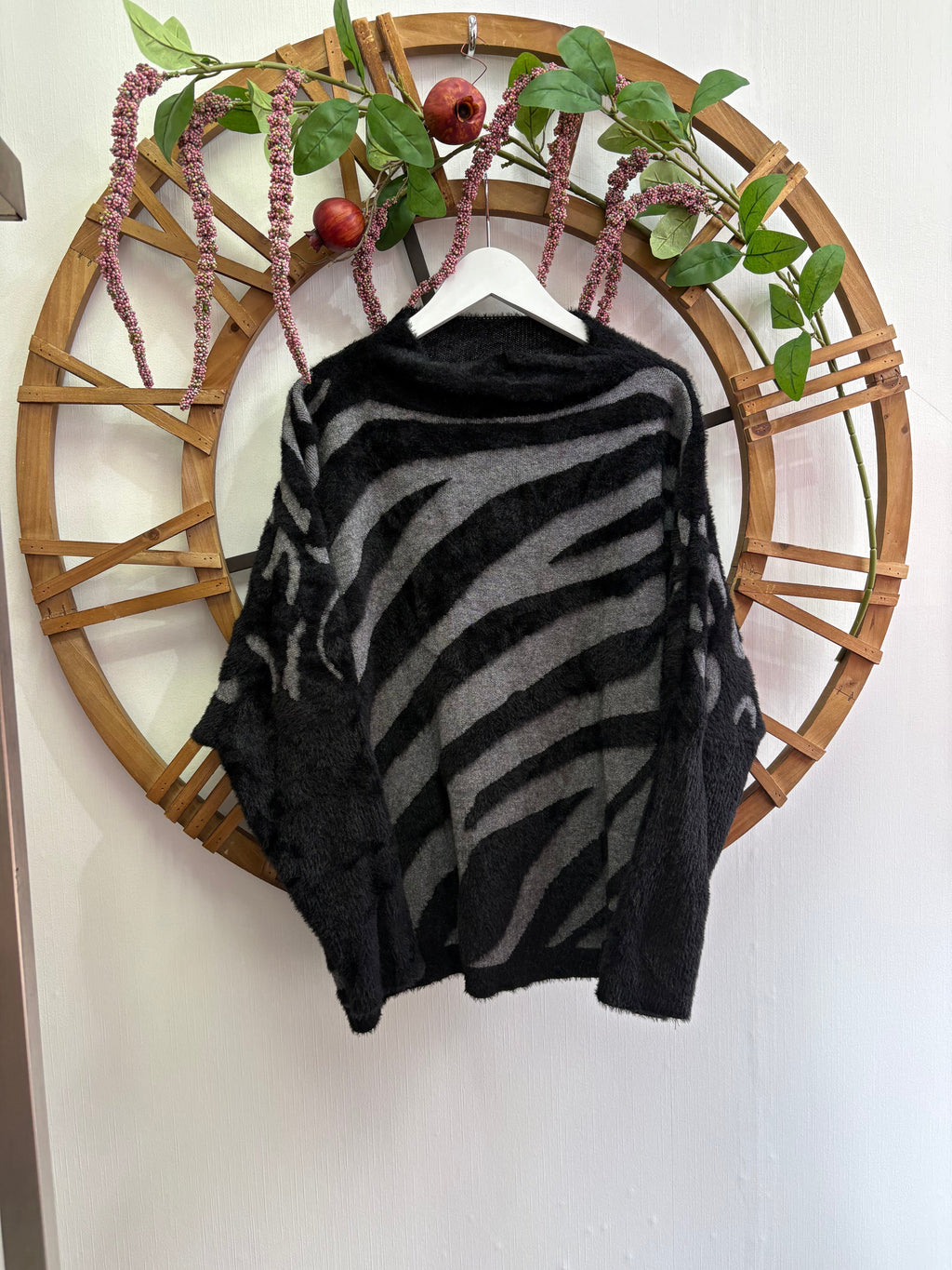 Luxtyle Fuzzy Zebra Knit Jumper – Fits up to UK18