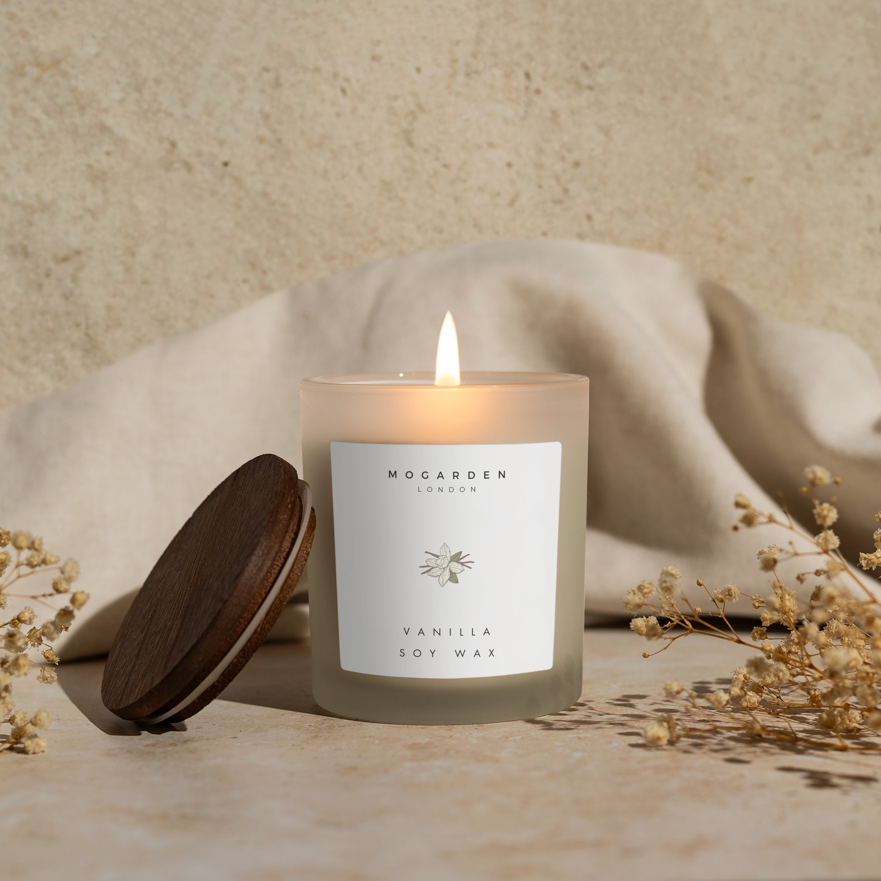 Luxury Vanilla Candle, Scented Candles Gifts, Vanilla Amber Floral Candle Natural Soy 220g