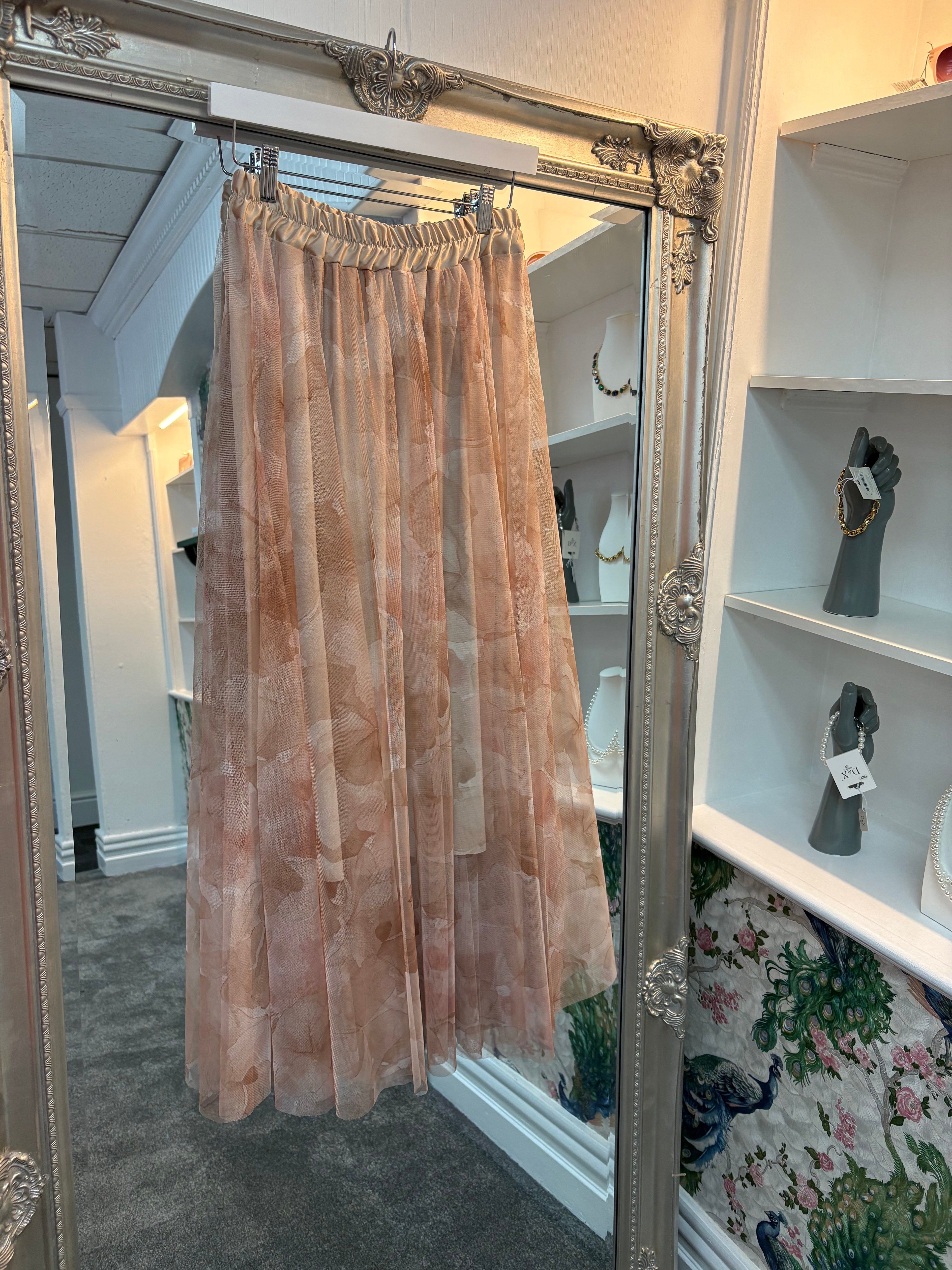 Luxtyle Floral Net Maxi Skirt – One Size Fits 8-16