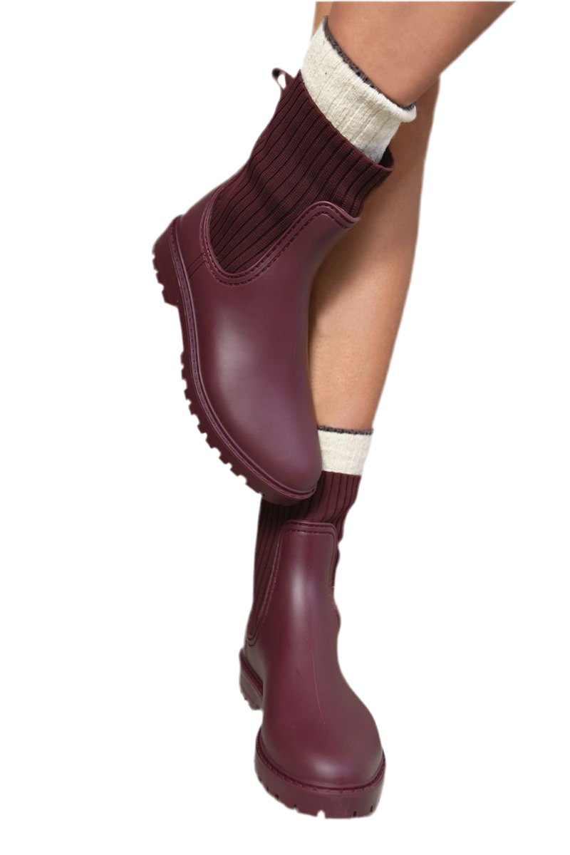 Slip-On Platform Ankle Boots – Effortless Height, Everyday Edge