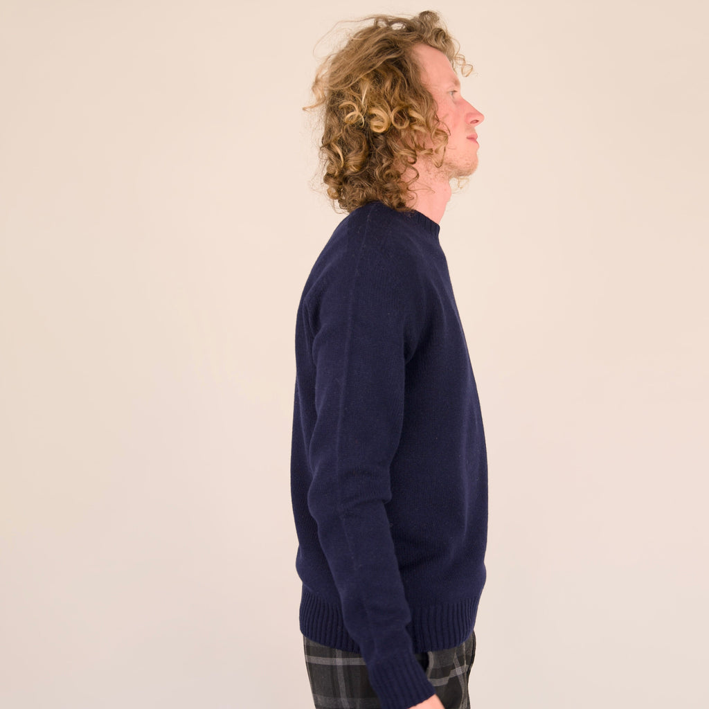 Seamless Crew – Navy | 100% Geelong Lambswool | Made in the UK