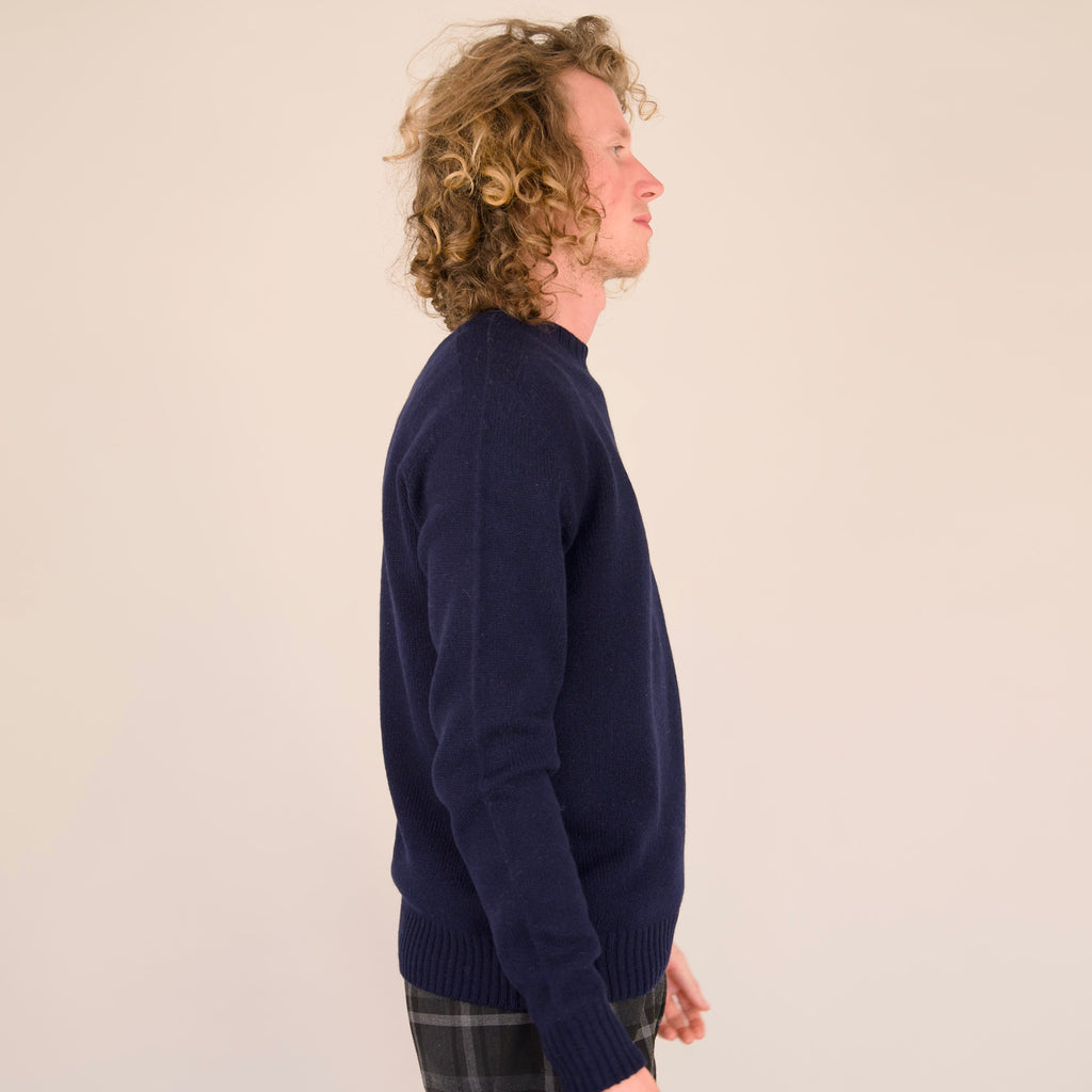 Seamless Crew – Navy | 100% Geelong Lambswool | Made in the UK