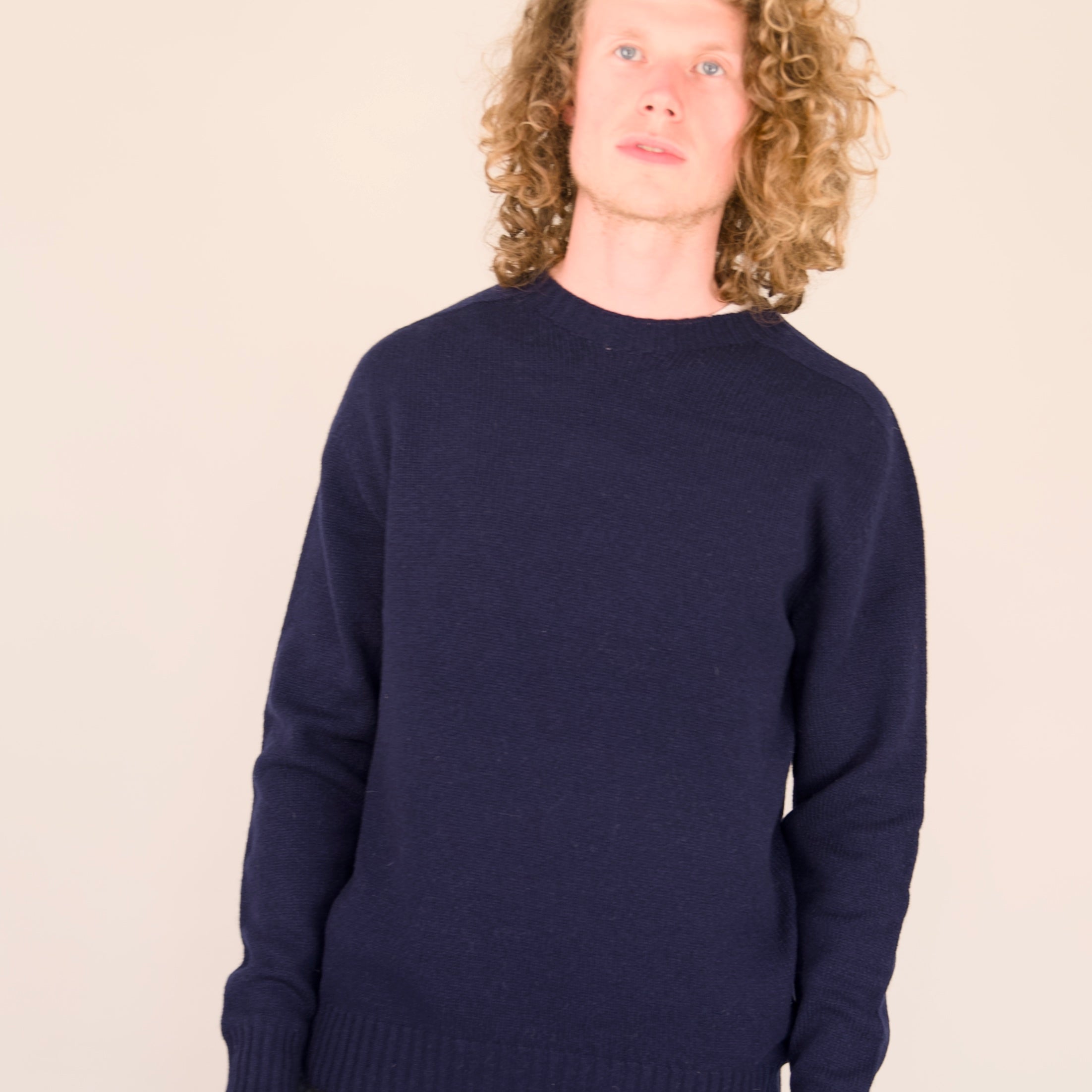 Seamless Crew – Navy | 100% Geelong Lambswool | Made in the UK