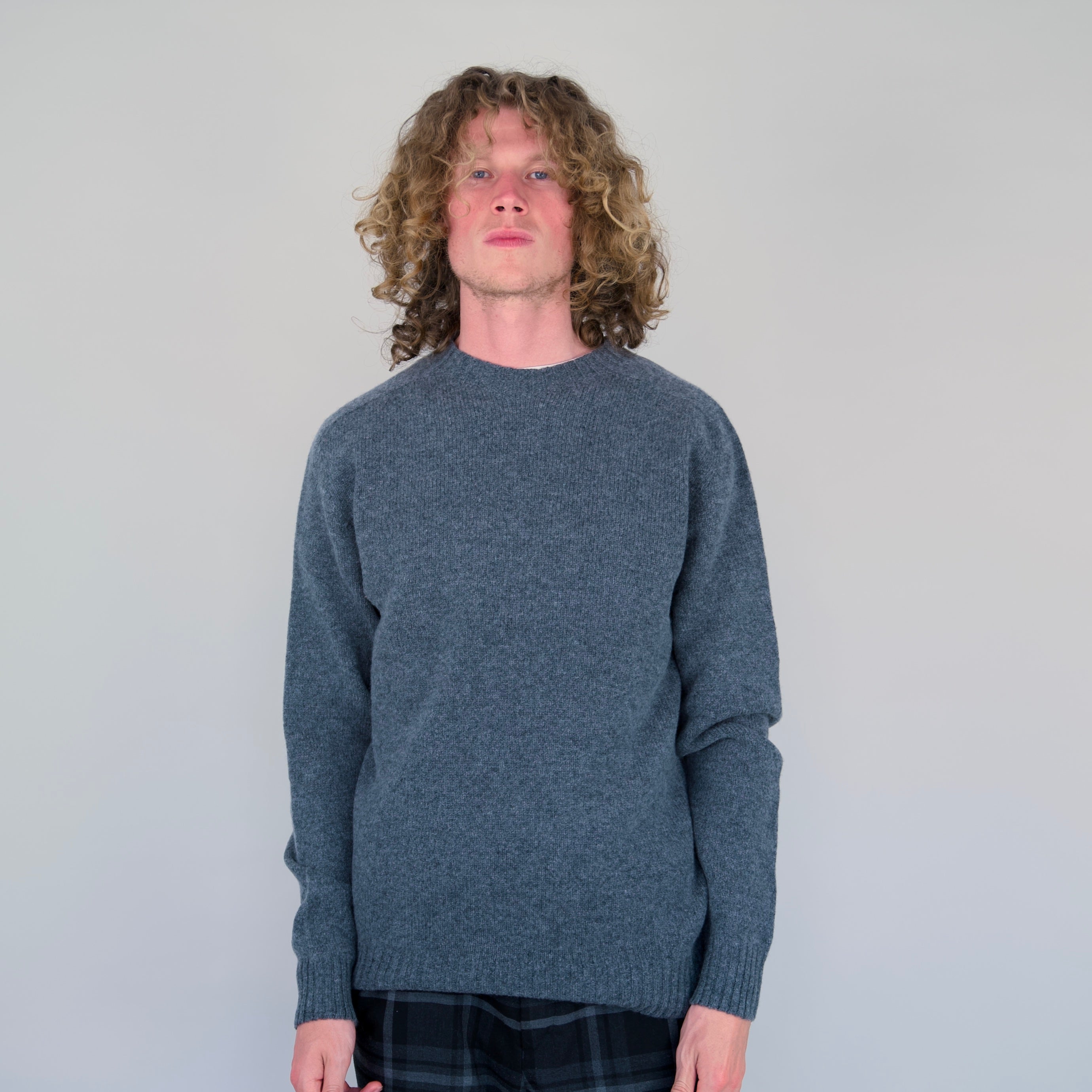 Seamless Crew Jumper - Grey | 100% Geelong Lambswool | Made in the UK