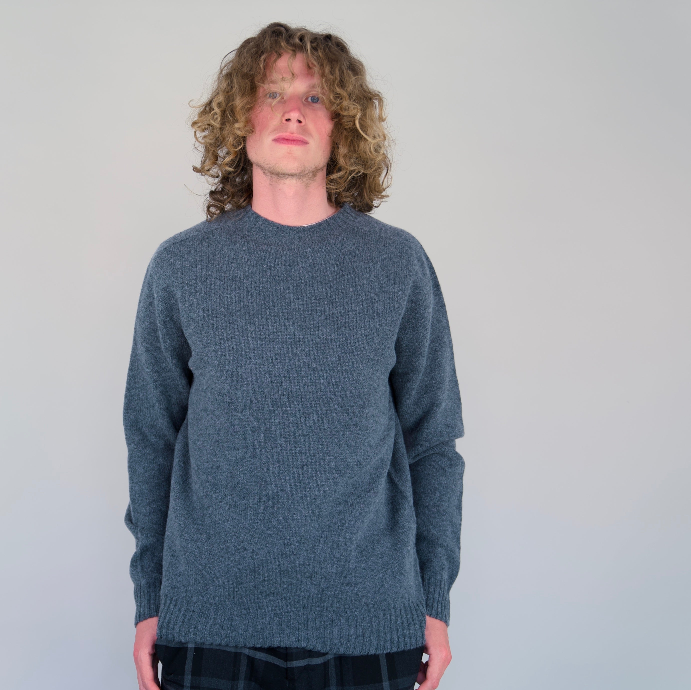 Seamless Crew Jumper - Grey | 100% Geelong Lambswool | Made in the UK