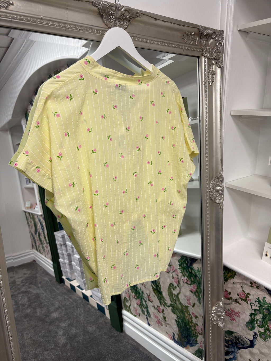 Luxtyle Flower and Stripe Short Sleeve Shirt One Size 8-18