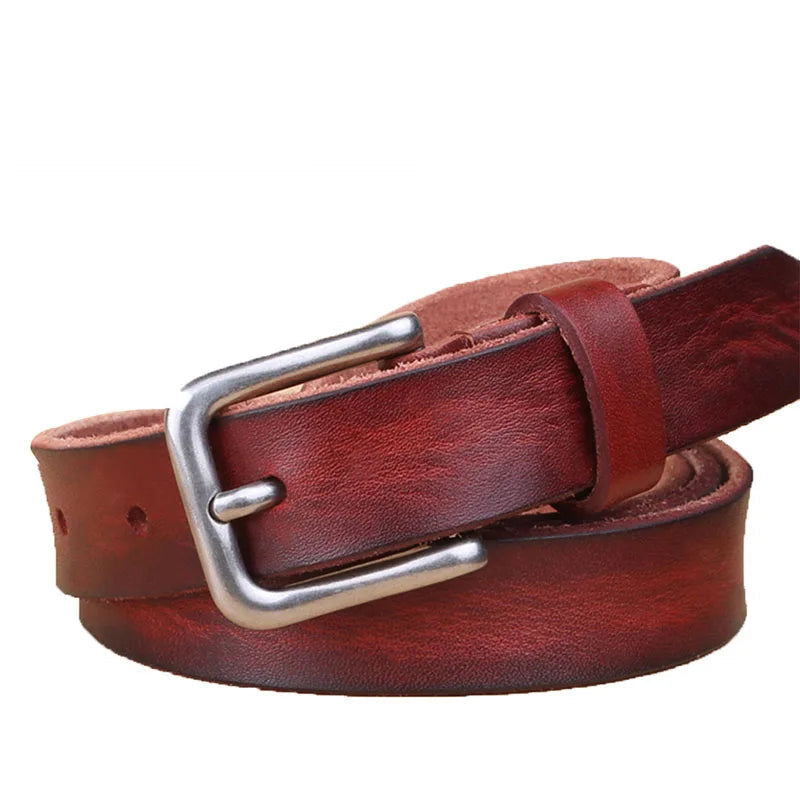 Brown leather belt with silver buckle on a white background, featuring the brand 'MaiKun'.
