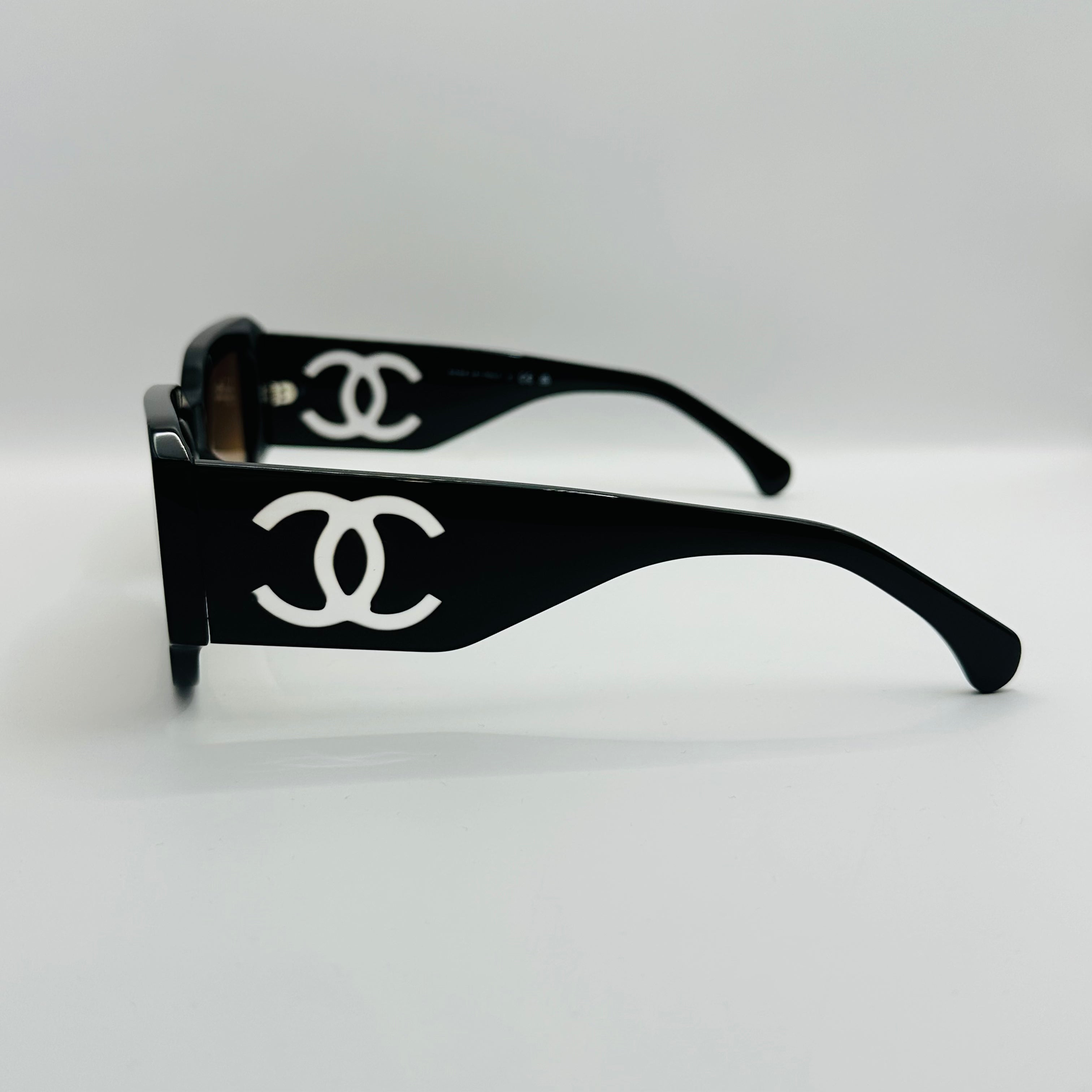 CHANEL Sunglasses CH5526