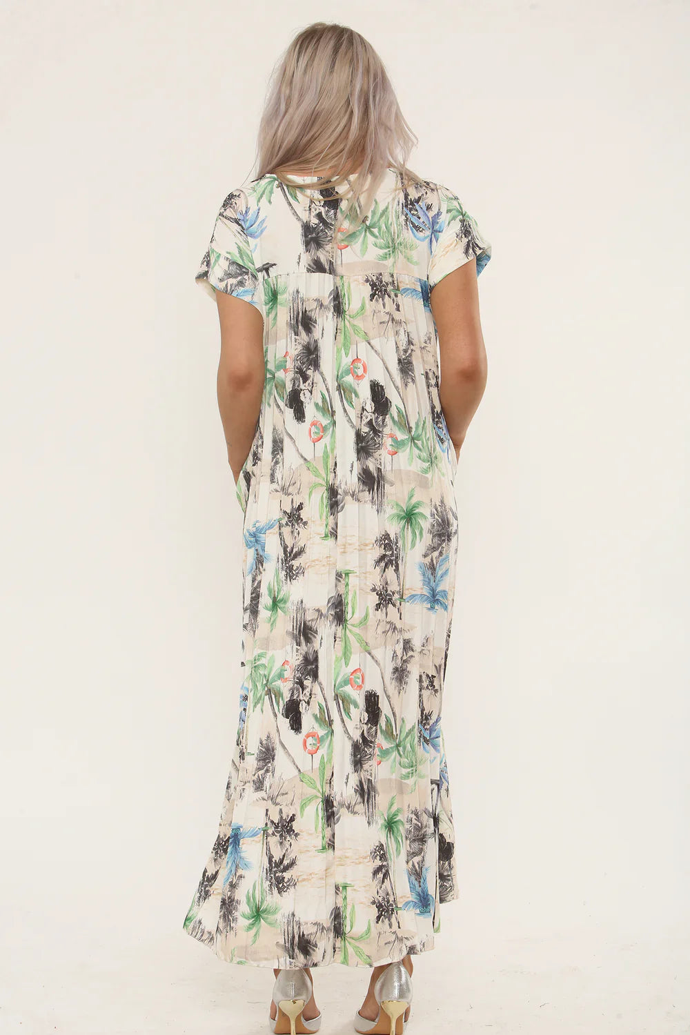 Leaf Print Pleated Maxi Dress – One Size Fits 8-16