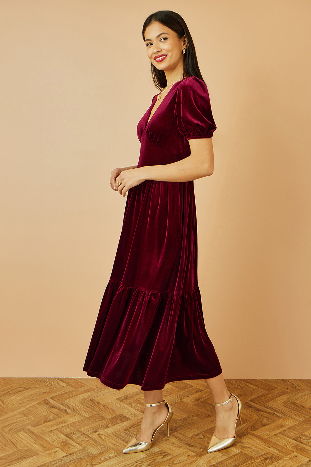 Yumi Burgundy Velvet Midi Dress - QHA UK