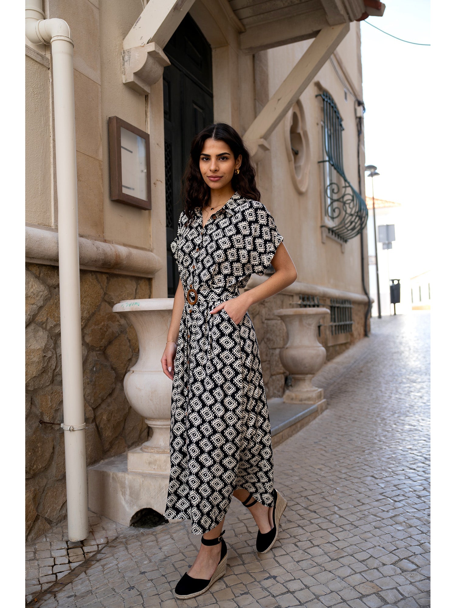 Yumi Black Viscose Midi Shirt Dress With Matching Belt - QHA UK