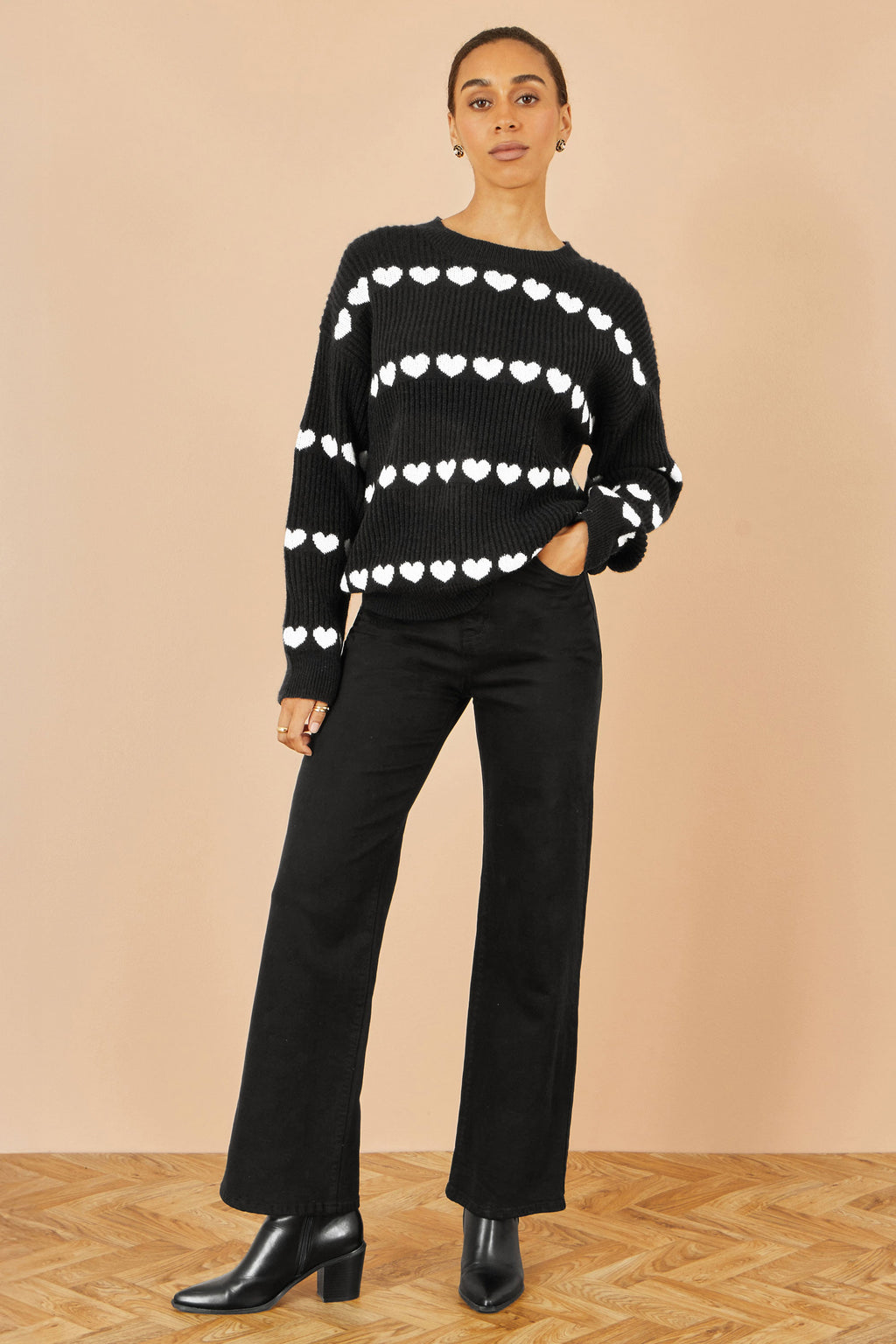 Yumi Black Knitted Jumper With Heart Stripes