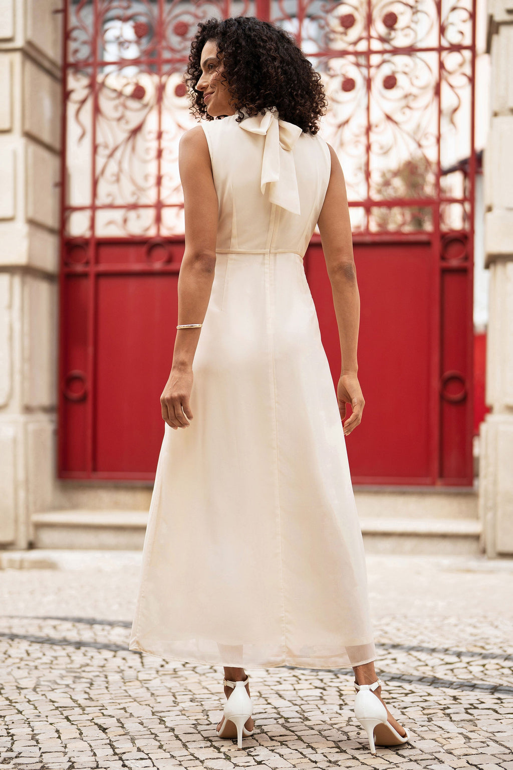 Yumi Ivory Flower Halter Neck Maxi Dress - QHA UK