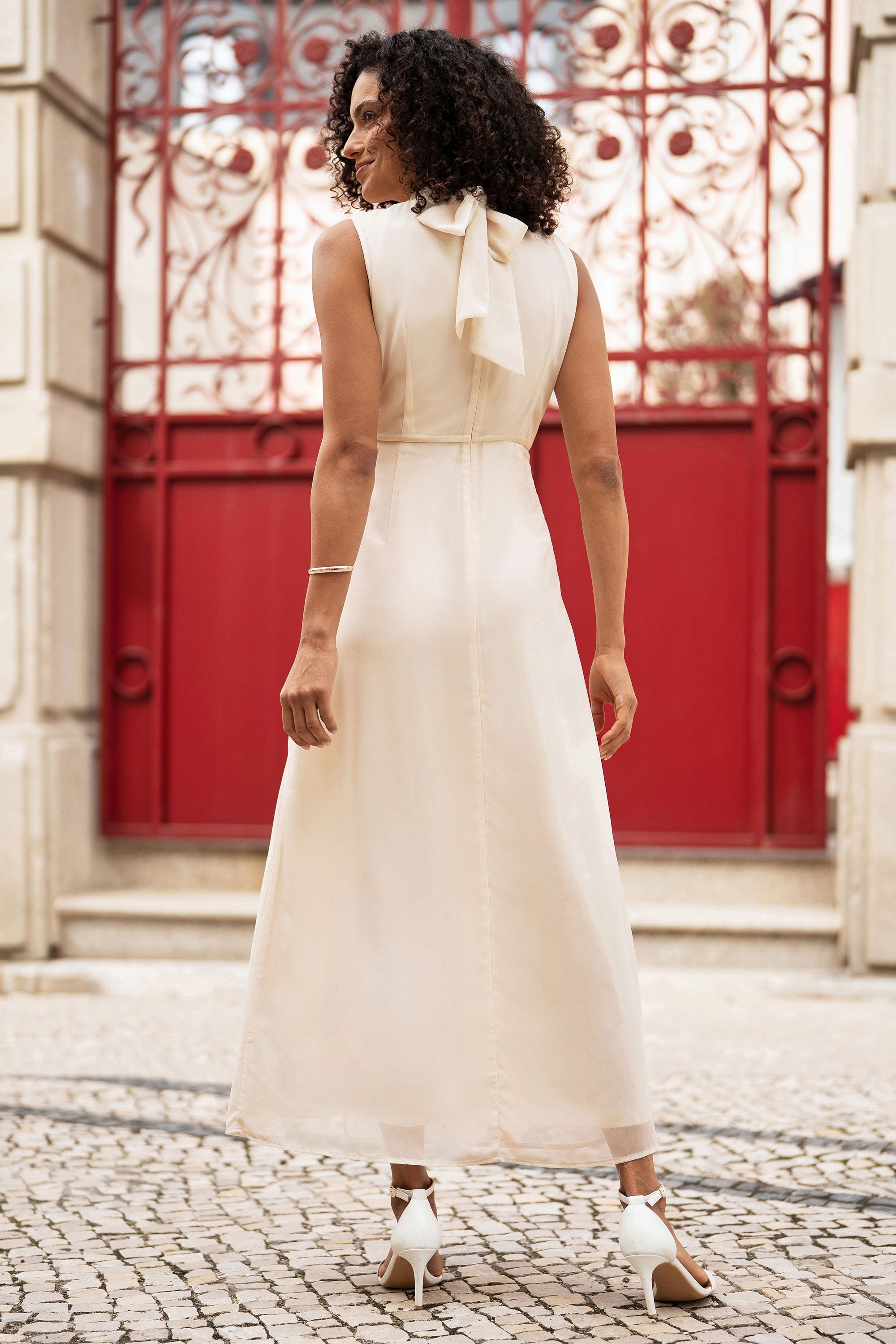 Yumi Ivory Flower Halter Neck Maxi Dress - QHA UK