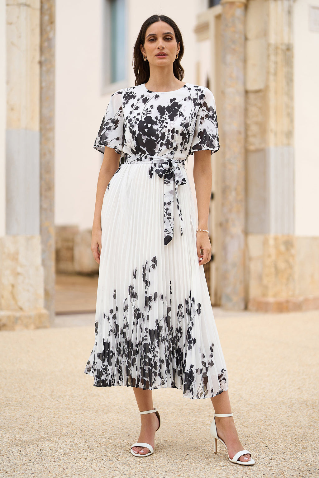 Yumi White Mirror Floral Design Pleated Midi Dress - QHA UK
