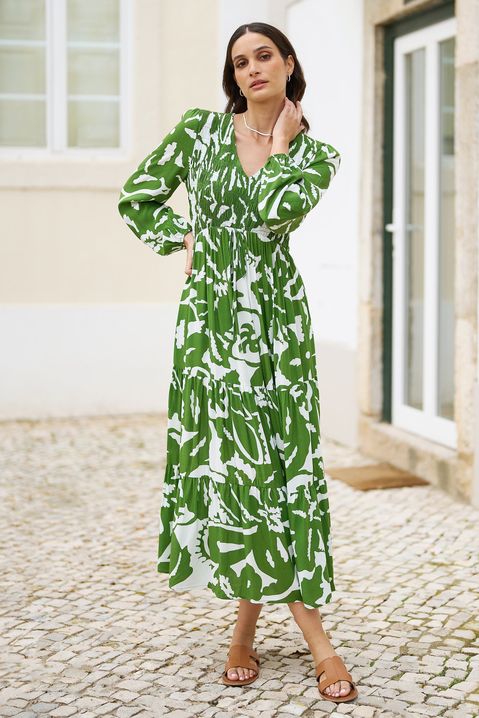 Yumi Green Abstract Print Ruched Midi Dress With Long Sleeves - QHA UK