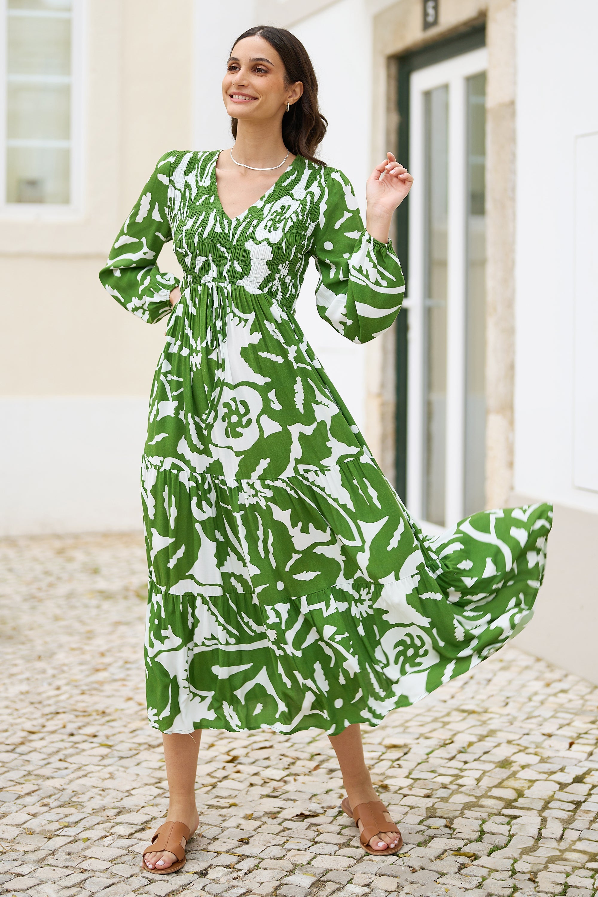 Yumi Green Abstract Print Ruched Midi Dress With Long Sleeves - QHA UK