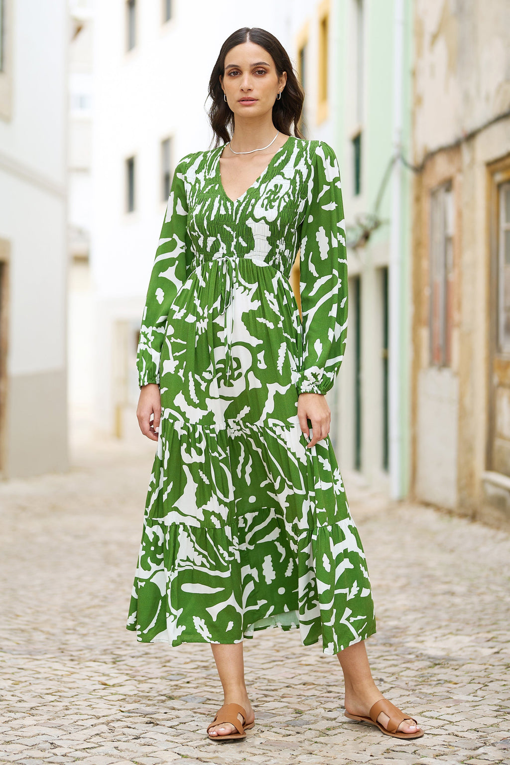 Yumi Green Abstract Print Ruched Midi Dress With Long Sleeves - QHA UK