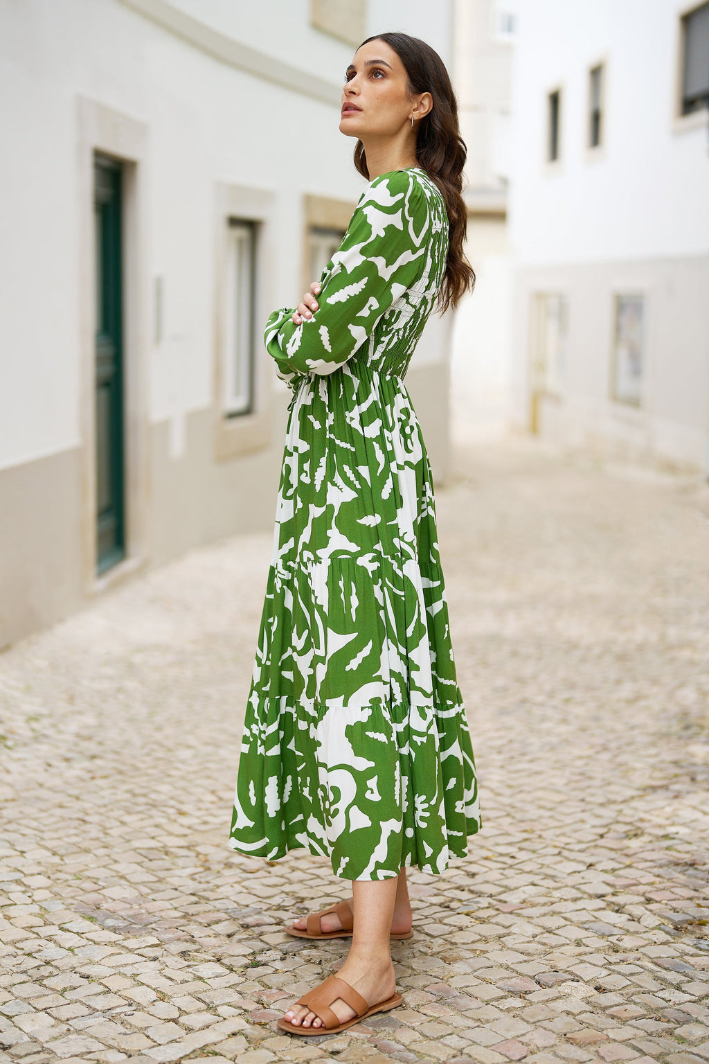Yumi Green Abstract Print Ruched Midi Dress With Long Sleeves - QHA UK